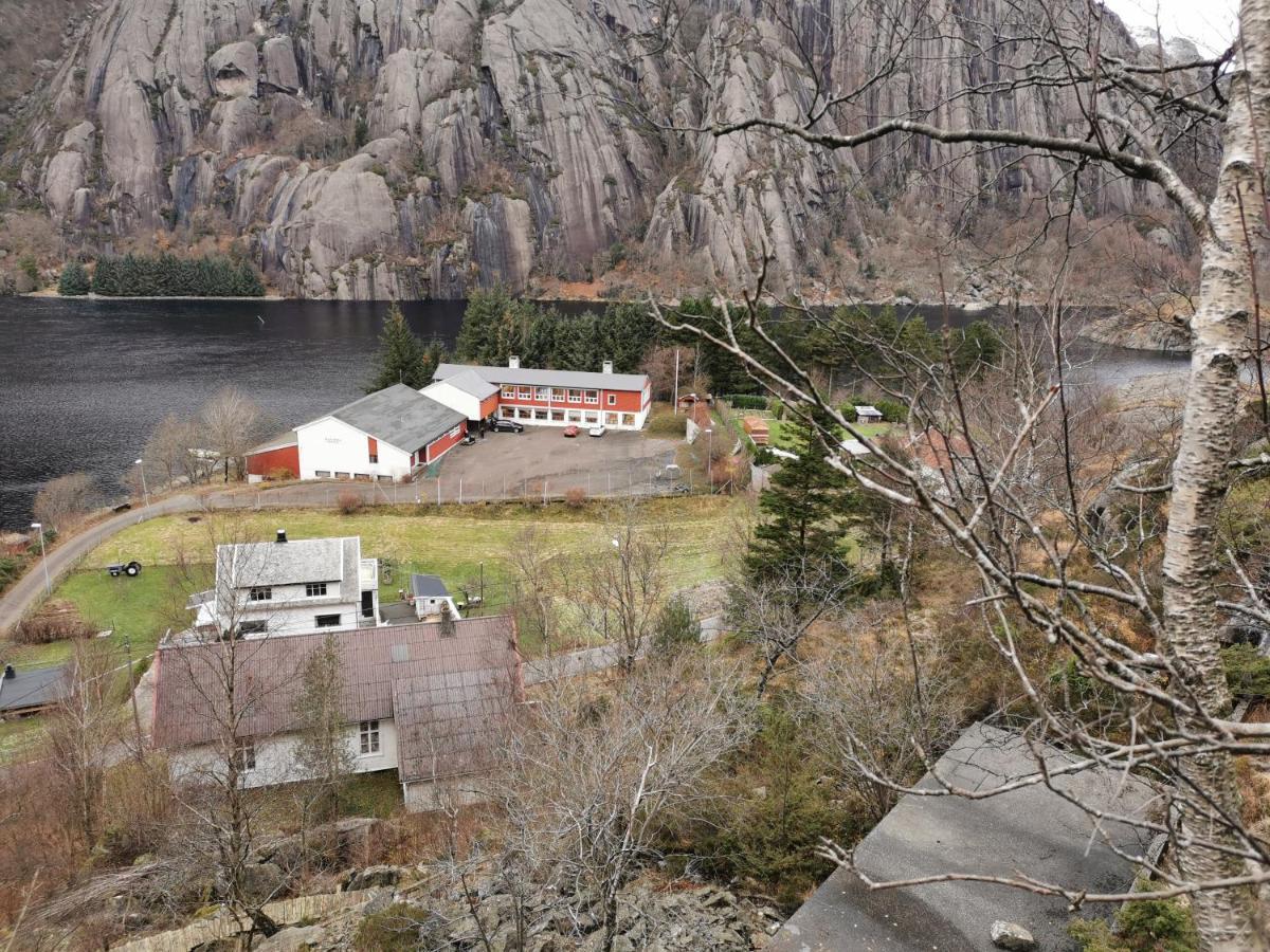 Brufjell Hostel & Parking Flekkefjord Eksteriør billede