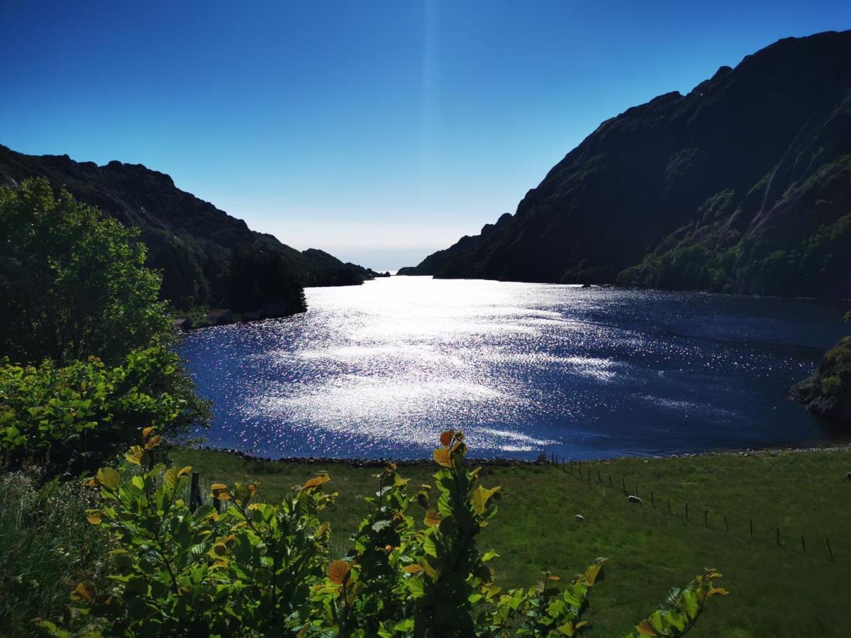 Brufjell Hostel & Parking Flekkefjord Eksteriør billede